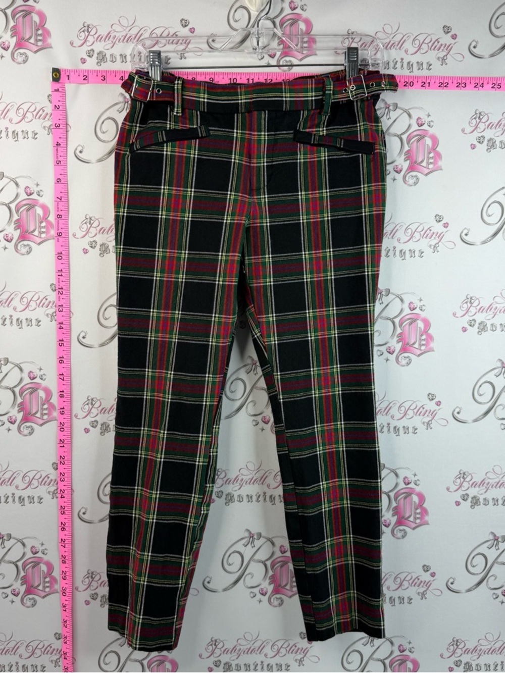 GAP Signature Skinny Ankle Trousers in with a Red, Green & Black pattern way Y2K